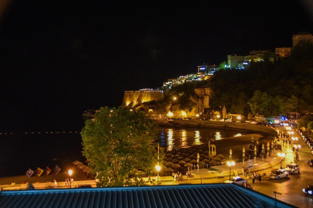 Bed and Breakfast Mala Plaza Ulcinj Exterior foto