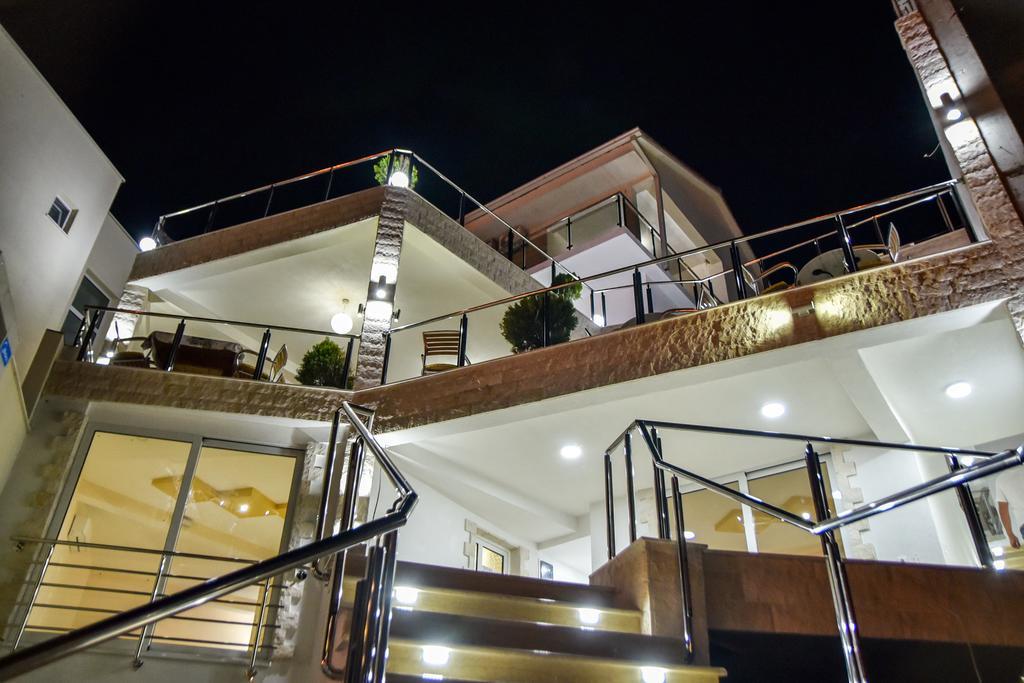 Bed and Breakfast Mala Plaza Ulcinj Exterior foto