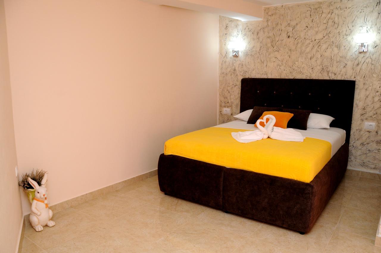 Bed and Breakfast Mala Plaza Ulcinj Exterior foto